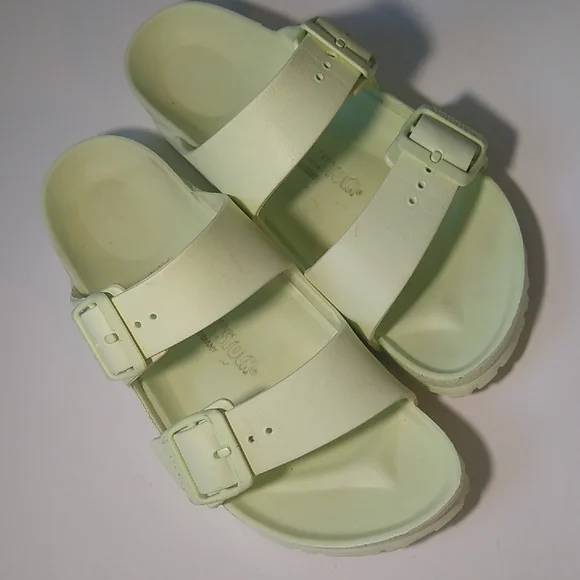 Birkenstock size 37 light green slide sandals - Picture 5 of 7